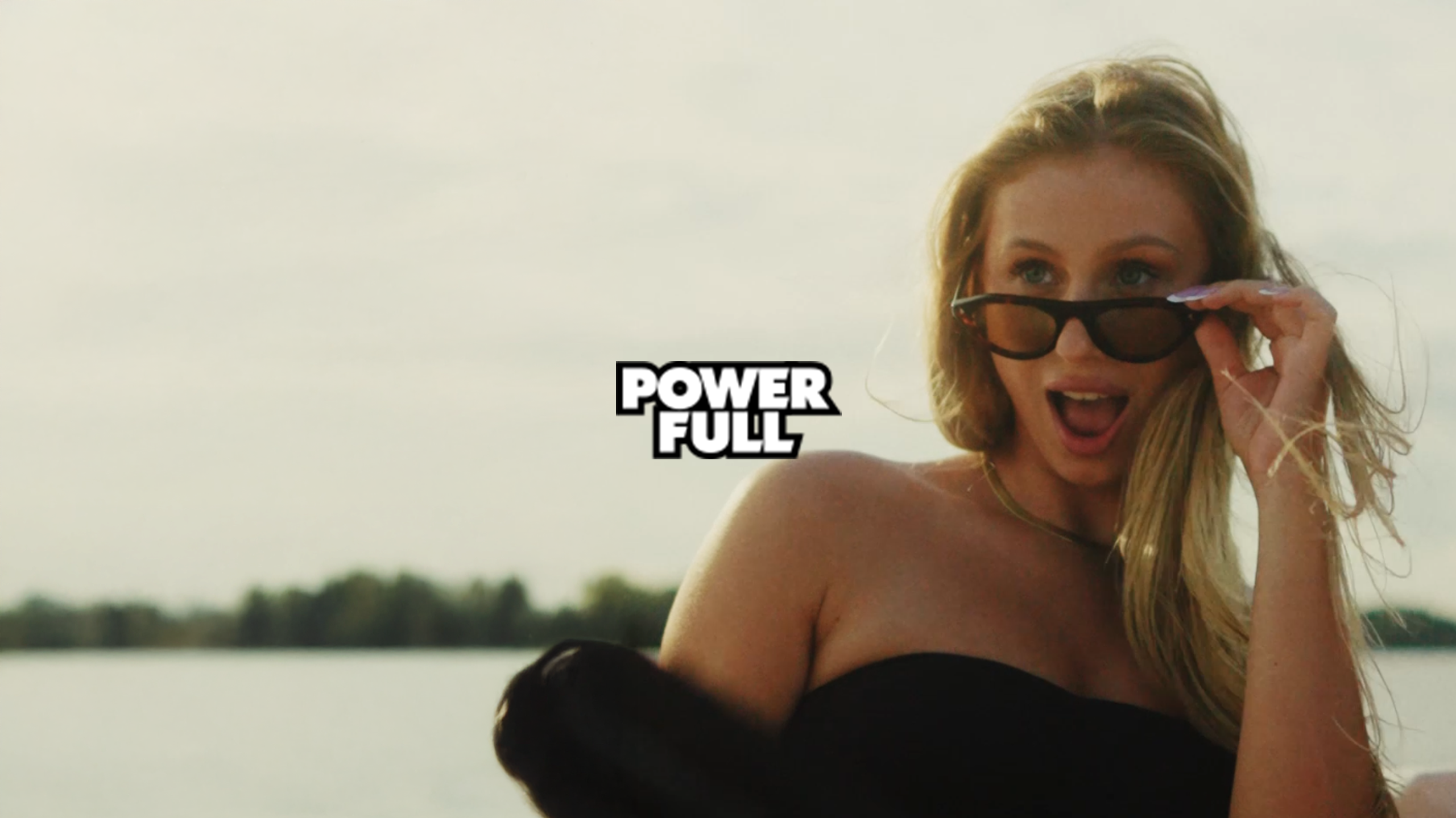 POWERFULL ENERGY DRINK | REKLAMA